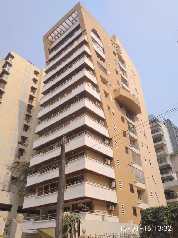 Main - Palazzo, Khar West